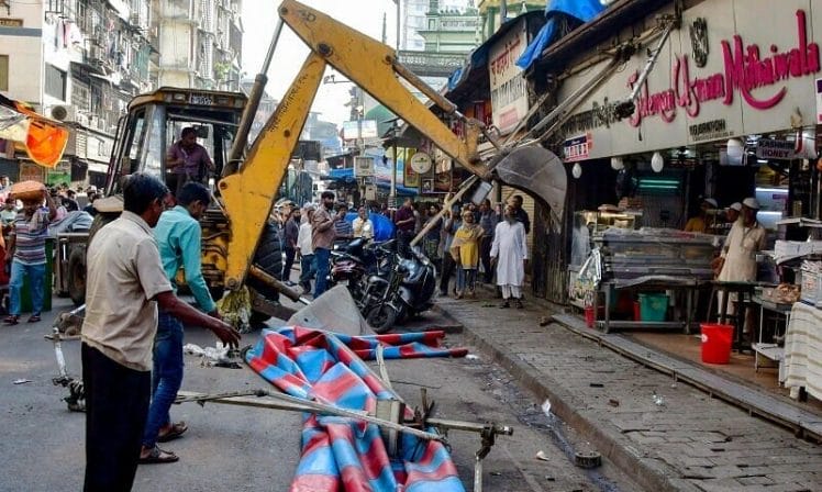 Ram Temple Opening Triggers Clashes, Muslim Stores Razed in Mumbai The opening of a divisive Hindu temple by Prime Minister Narendra Modi sparked communal clashes in Mumbai.