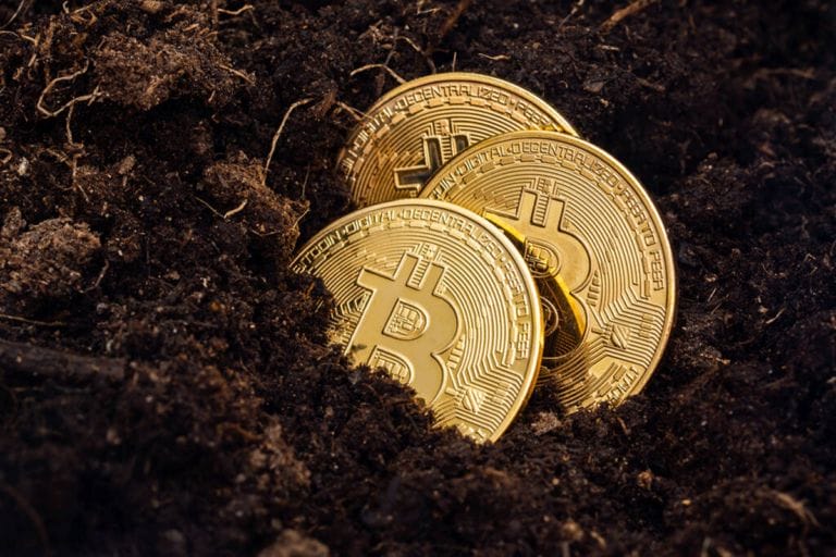 Bitcoin Surpasses $50,000, Hits First High Since 2021 bitcoin